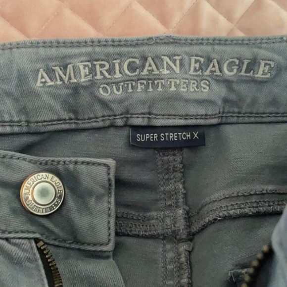 american eagle ripped skinny jeans - Picture 3 of 3